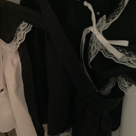 Black and White Lolita Winter Maid Cosplay (3XL) - Picture 2 of 4